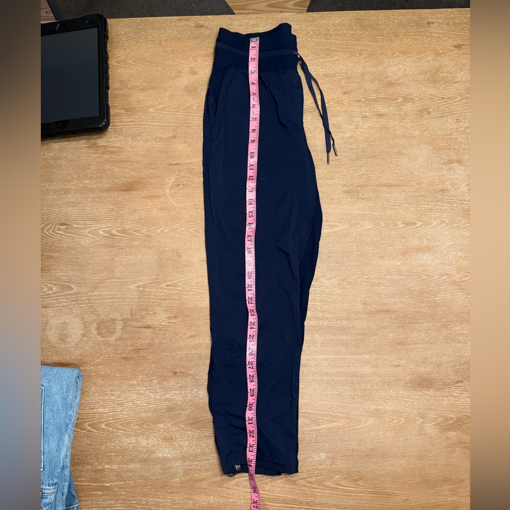 Lululemon Dance Studio Navy Ankle Active Pants 6 - Picture 3 of 7